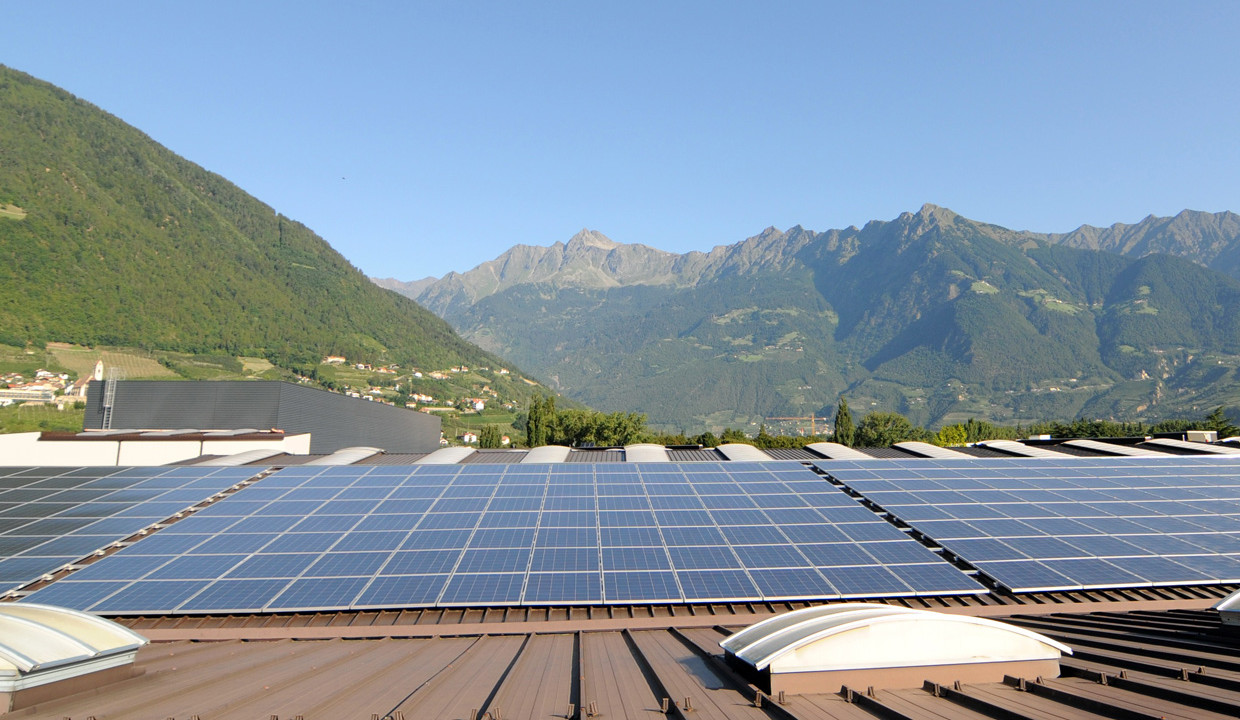 Impianti fotovoltaici per capannoni industriali, Italia